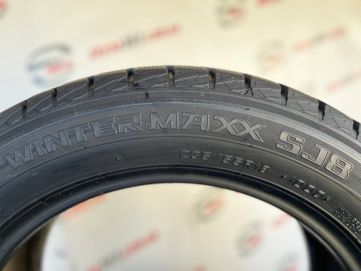 235/55 R18 DUNLOP WINTER MAXX SJ8 8mm